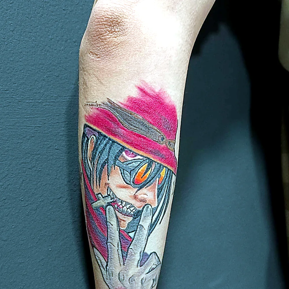 Tatuaje de estilo anime a color