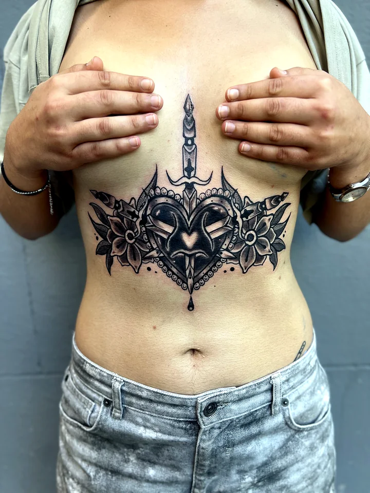 Tatuaje blackwork ornamental